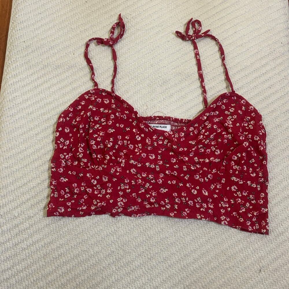 NWOT MELROSE PLACE CROPPED TOP, SIZE L